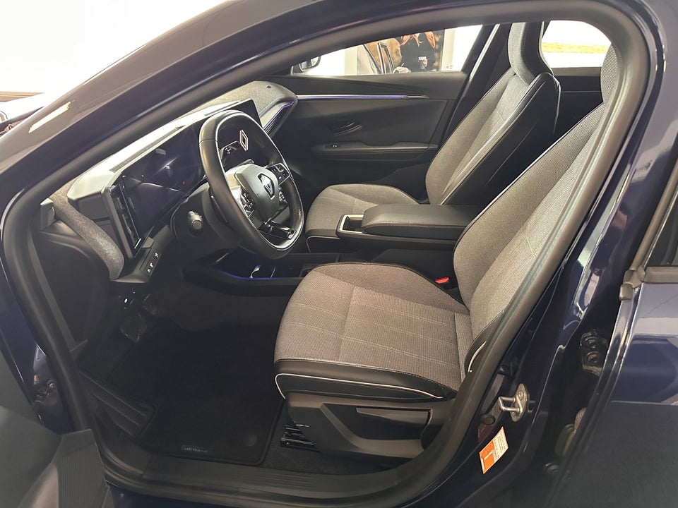 Renault Megane E-Tech 60 Techno 5d