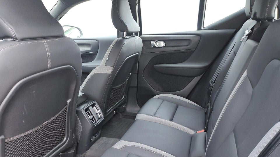 Volvo XC40 P6 ReCharge Core 5d