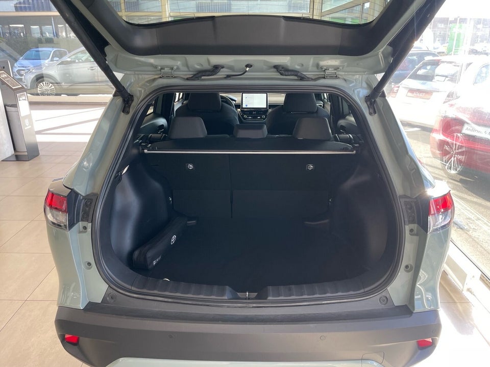 Toyota Corolla Cross 1,8 Hybrid Style Comfort CVT 5d