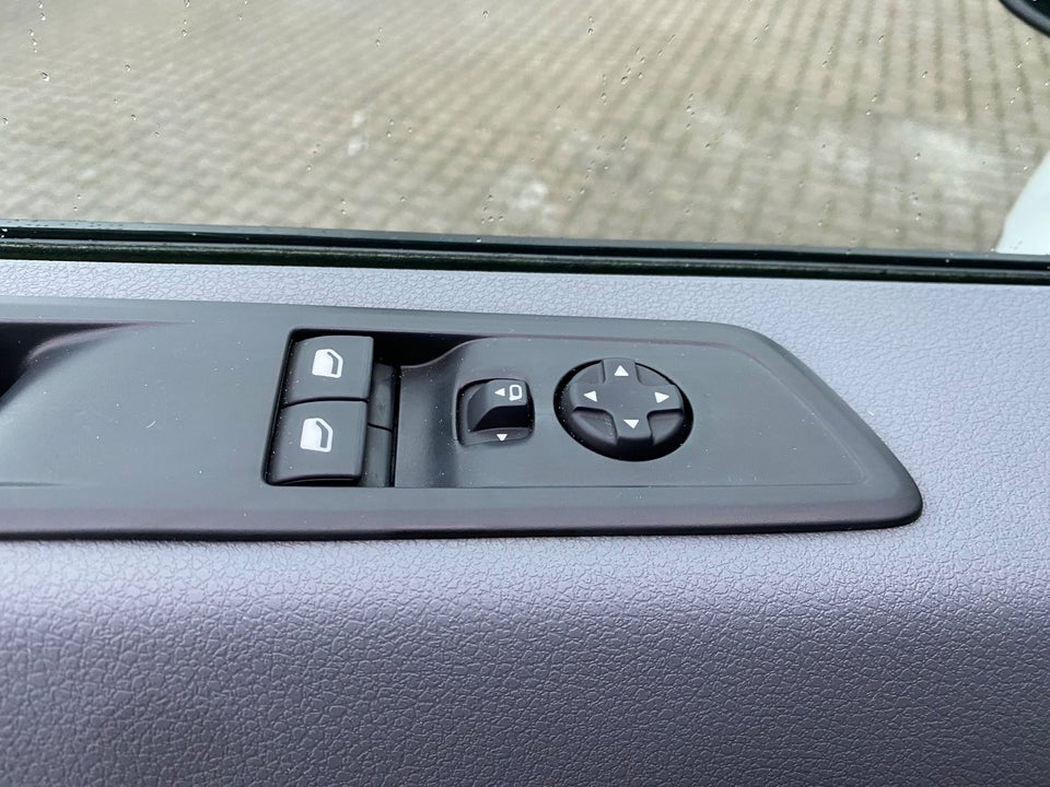 Toyota ProAce 2,0 D 144 Long Comfort Master aut. 4d