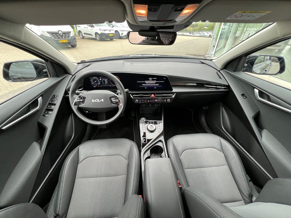 Kia Niro 64 EV Prestige 5d