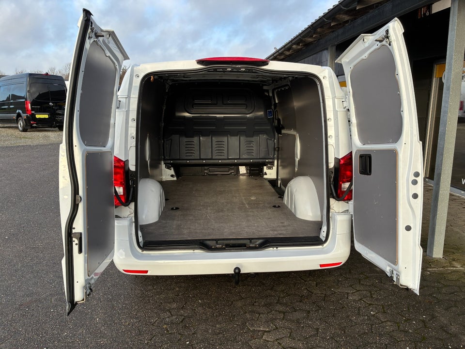 Mercedes Vito 114 2,0 CDi Kassevogn aut. L RWD