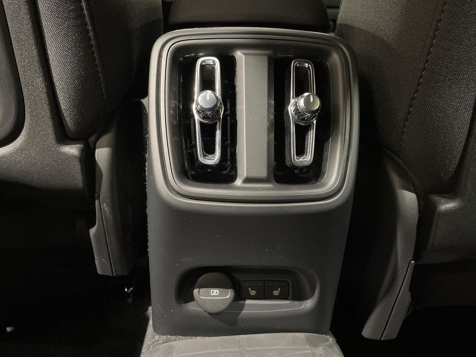 Volvo EX40 Extended Range Core 5d