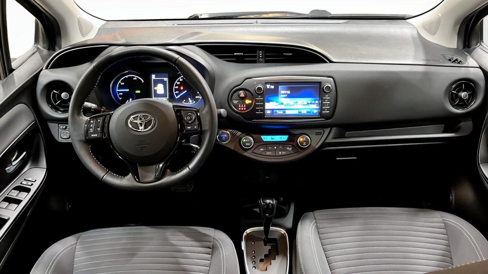 Toyota Yaris 1,5 Hybrid H3 Smart e-CVT 5d
