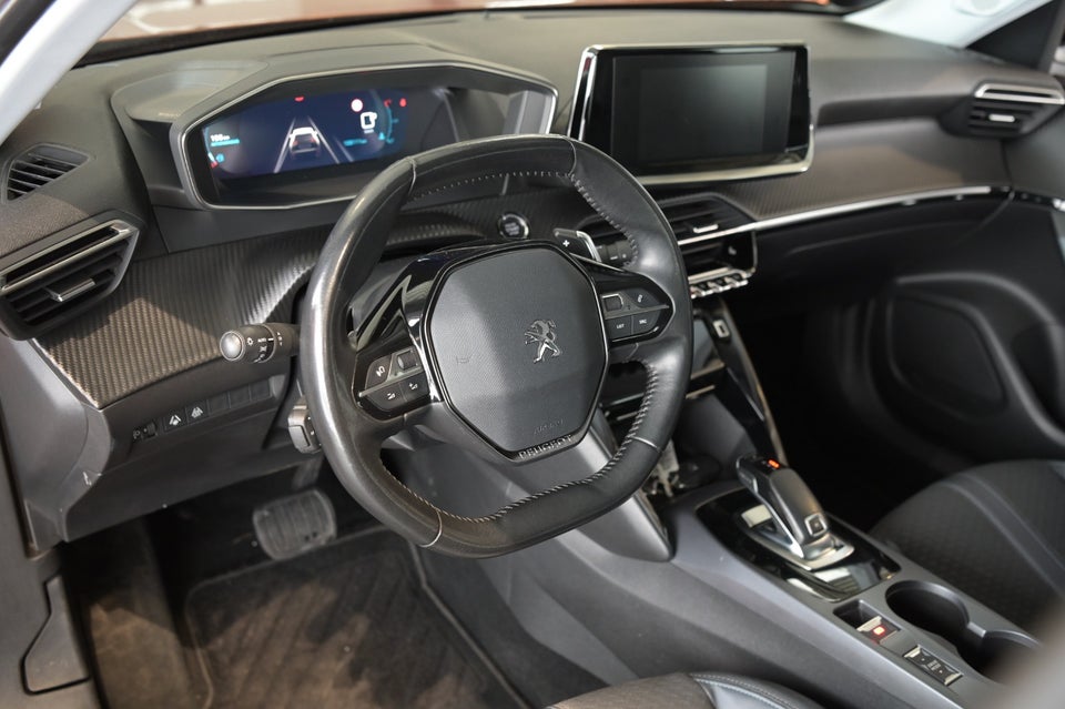 Peugeot 2008 1,5 BlueHDi 130 Allure Pack EAT8 5d