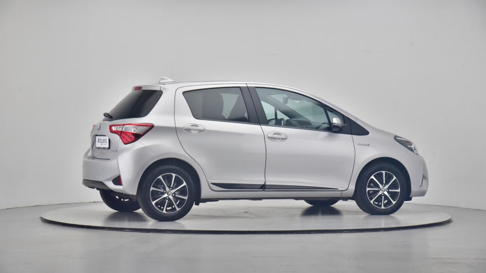 Toyota Yaris 1,5 Hybrid H2 e-CVT 5d