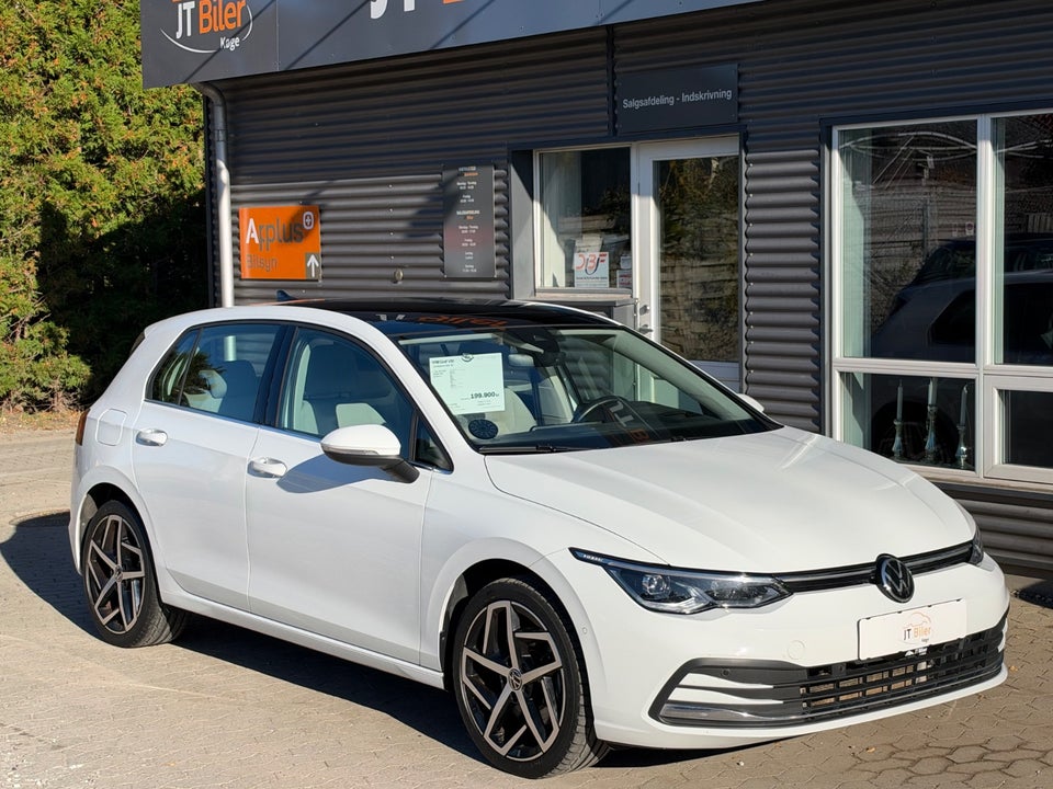 VW Golf VIII 1,4 eHybrid DSG 5d
