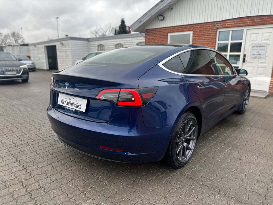 Tesla Model 3 Long Range AWD 4d