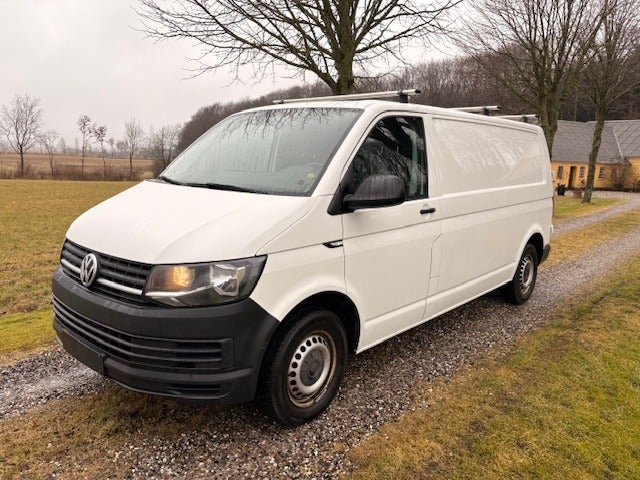 VW Transporter 2,0 TDi 102 Kassevogn lang