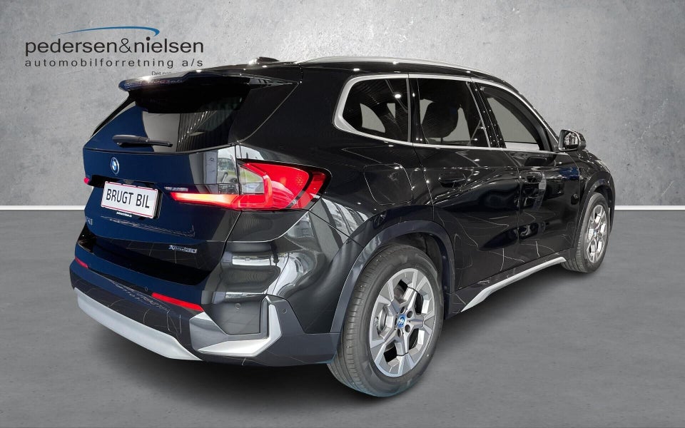 BMW iX1 xDrive30 X-Line 5d