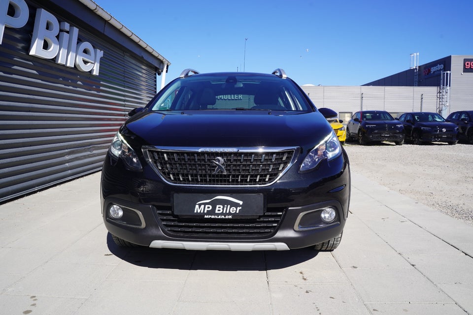 Peugeot 2008 1,2 PureTech 130 Allure Sky 5d