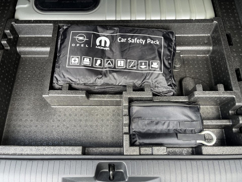 Opel Astra-e 54 Sports Tourer 5d