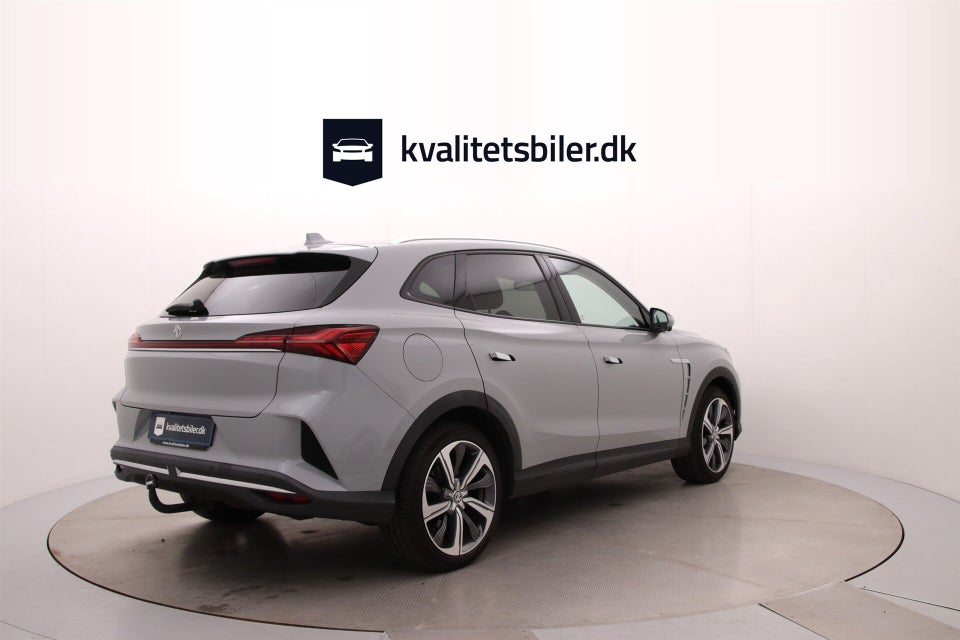 MG Marvel R Luxury 5d