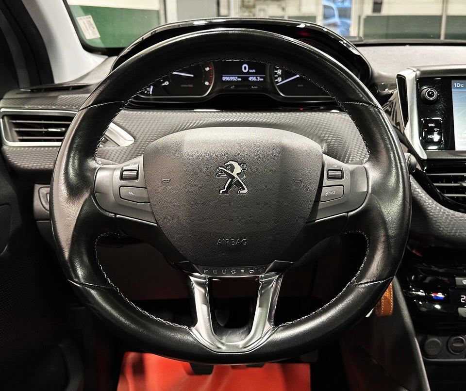 Peugeot 208 1,5 BlueHDi 100 Prestige 5d
