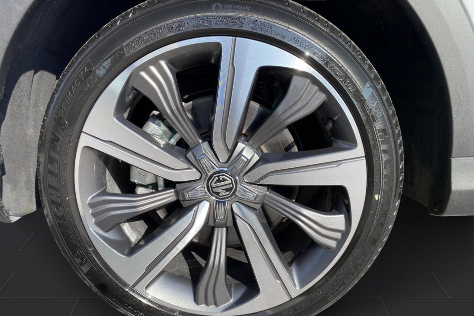 MG Marvel R Performance 5d