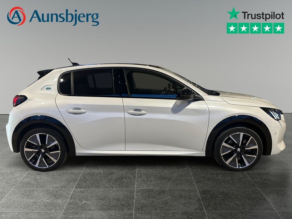 Peugeot e-208 50 GT Pack 5d
