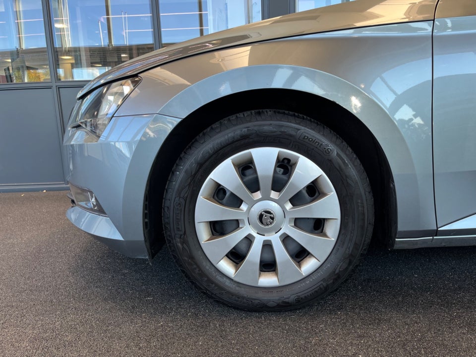 Skoda Superb 1,4 TSi 150 Active Combi 5d