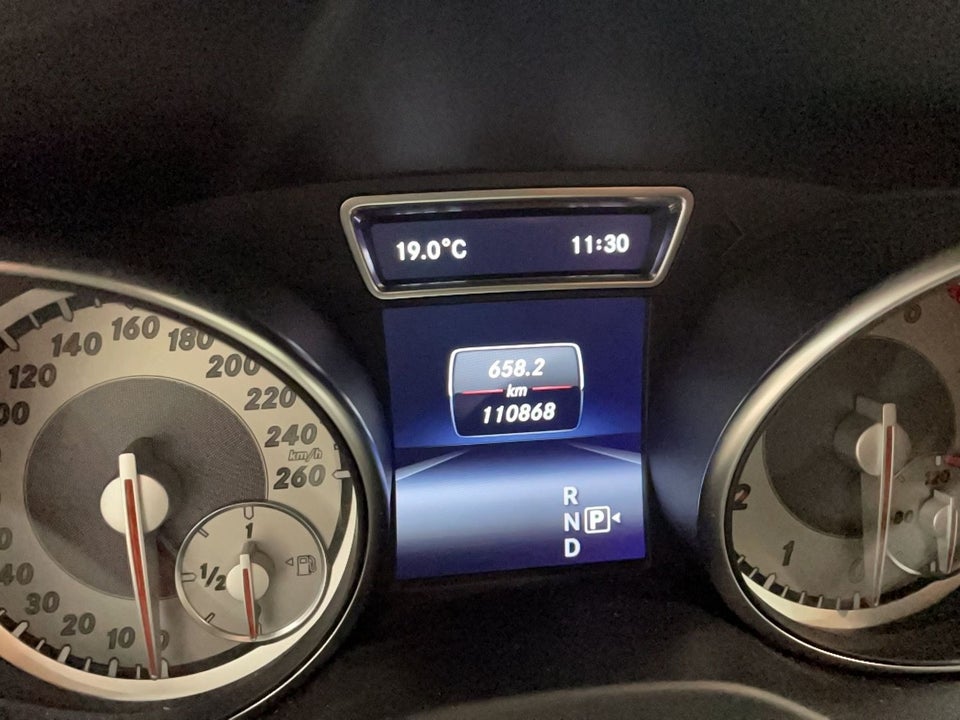 Mercedes GLA250 2,0 aut. 4Matic 5d