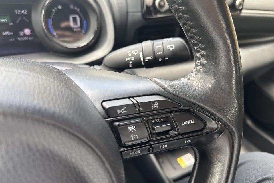 Toyota Yaris 1,5 Hybrid H3 Style e-CVT 5d