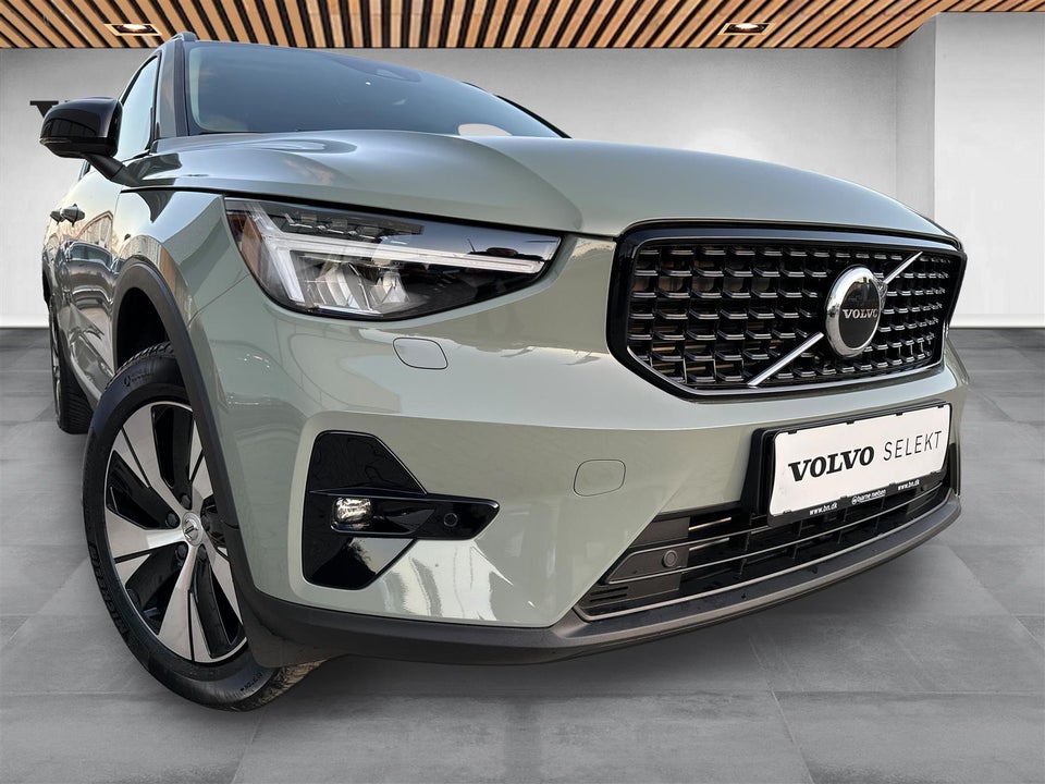 Volvo XC40 1,5 T4 ReCharge Plus Dark aut. 5d