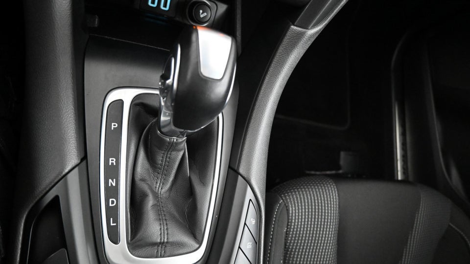 Ford Mondeo 2,0 HEV Titanium stc. CVT 5d