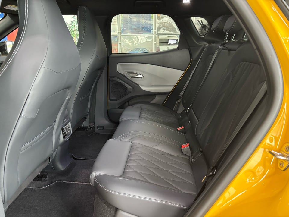 Ford Capri 82 Premium Extended Range 5d