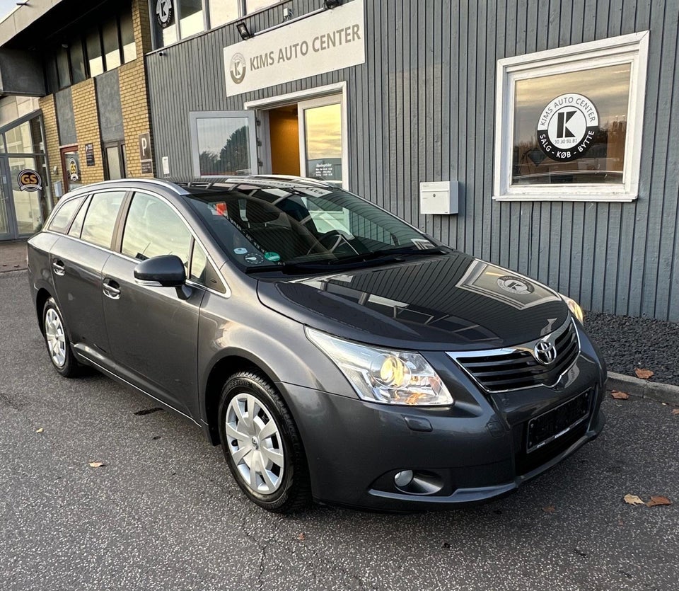 Toyota Avensis 1,8 VVT-i T3 stc. 5d