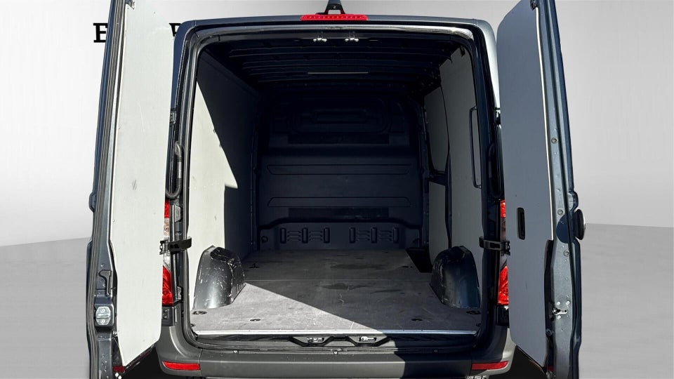 Mercedes Sprinter 319 2,0 CDi A2 Kassevogn aut. RWD