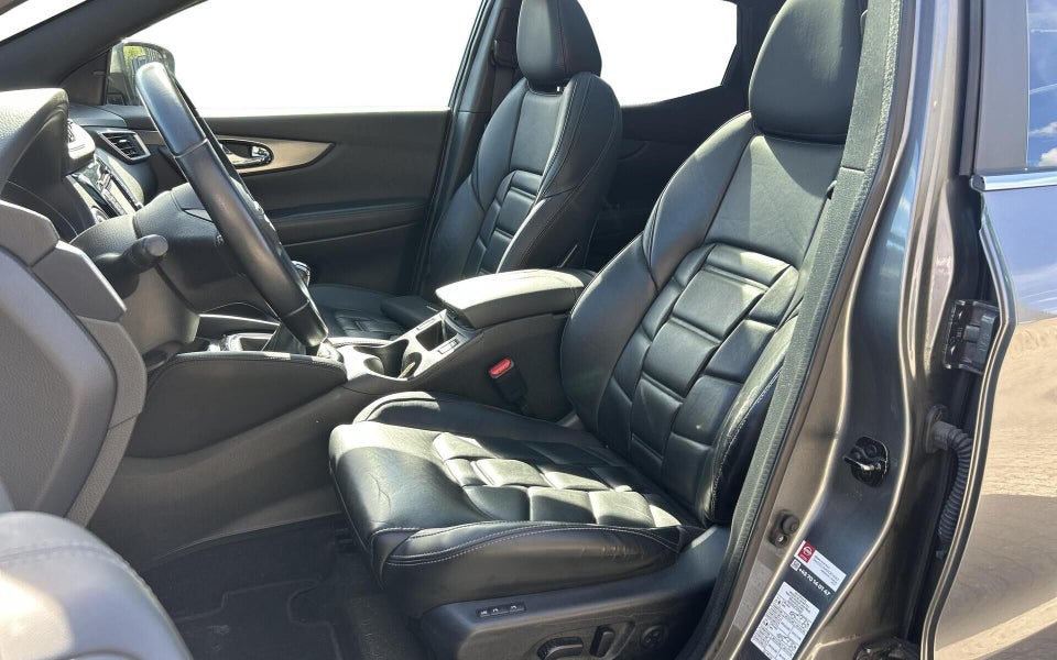 Nissan Qashqai 1,2 Dig-T 115 Tekna 5d