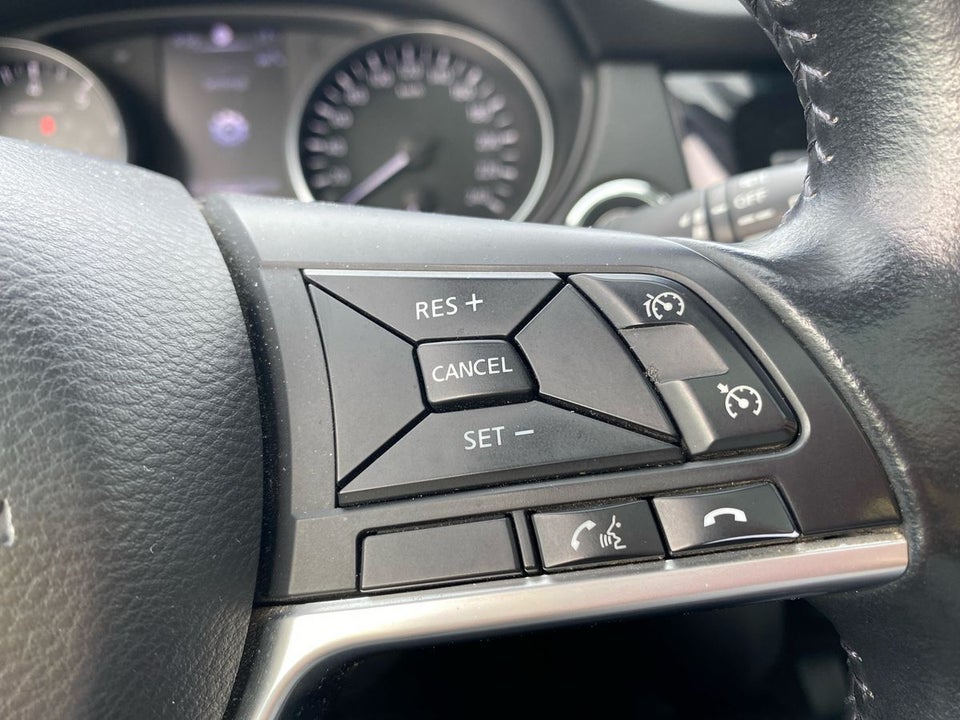 Nissan Qashqai 1,2 Dig-T 115 N-Connecta 5d