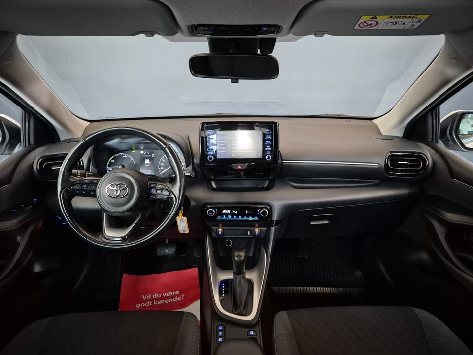 Toyota Yaris 1,5 Hybrid H3 e-CVT 5d