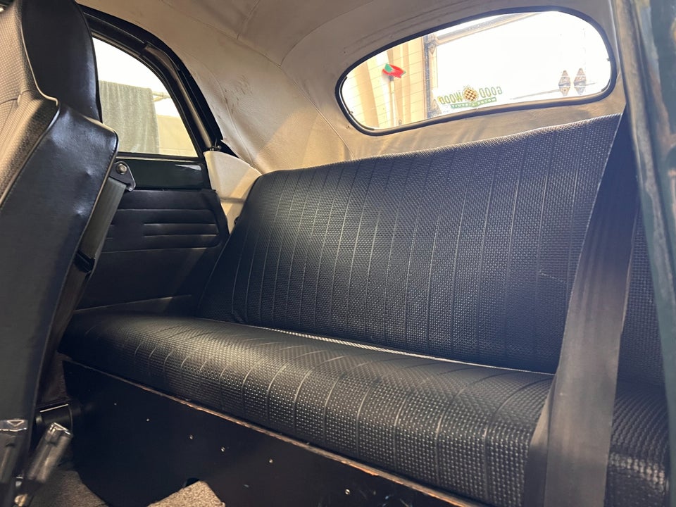 VW 1302 1,6 Cabriolet 2d