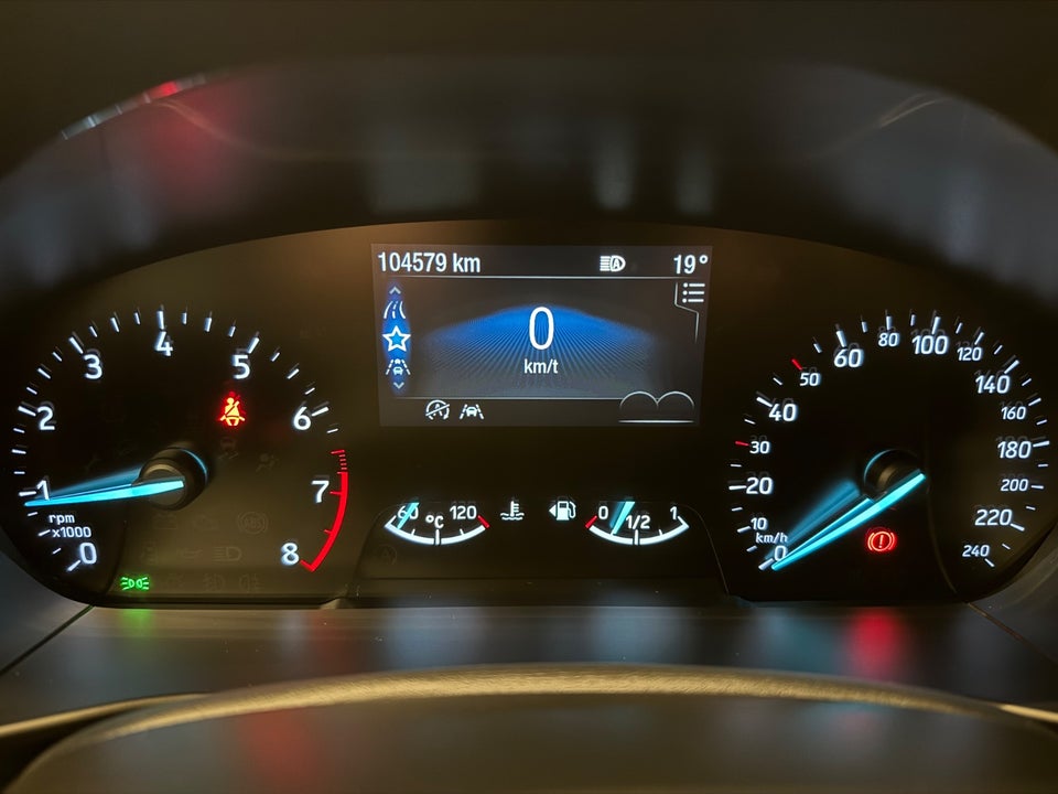 Ford Focus 1,0 EcoBoost Titanium Business stc. 5d