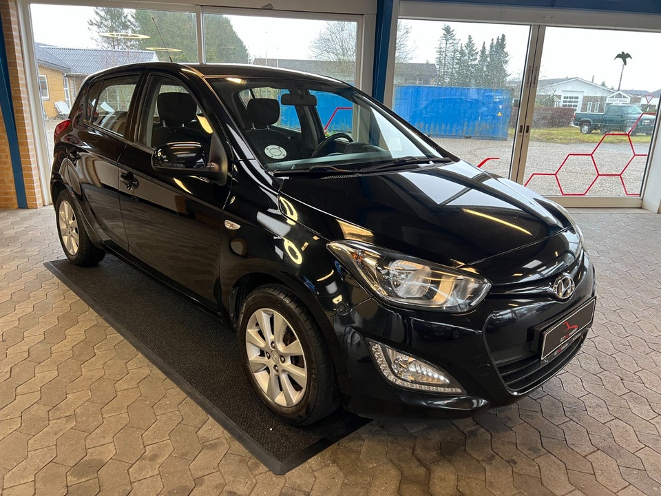 Hyundai i20 1,25 Life+ 5d