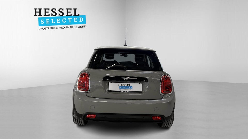 MINI Cooper SE Essential 3d