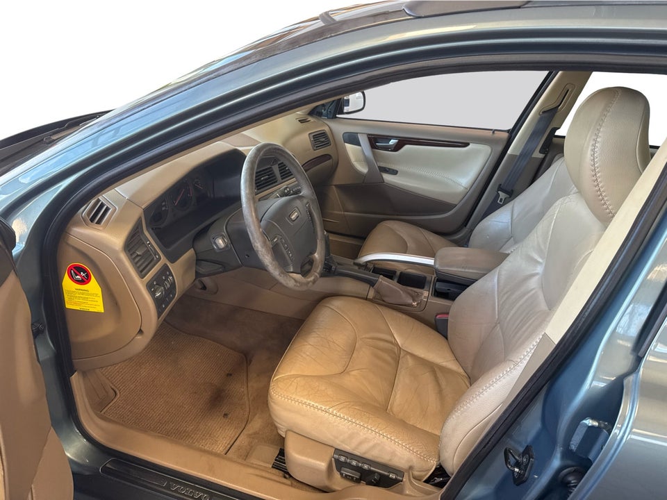 Volvo V70 2,4 T Cross Country aut. AWD 5d