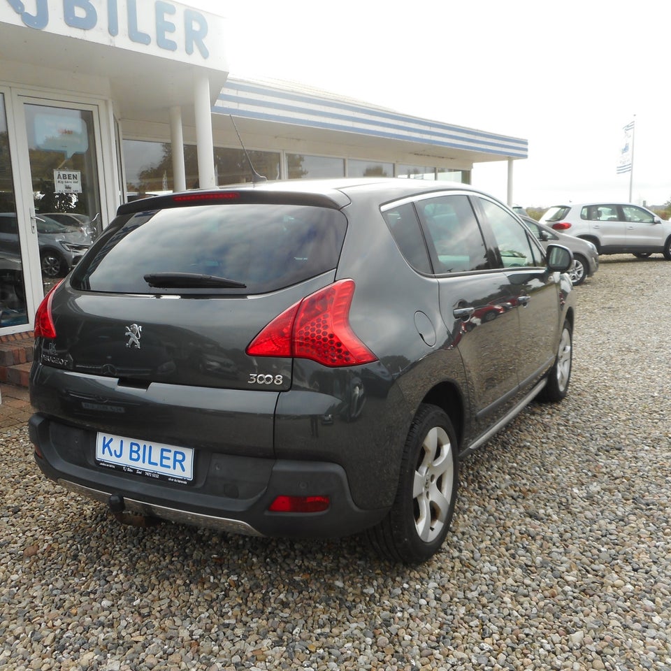 Peugeot 3008 1,6 HDi 112 Active 5d