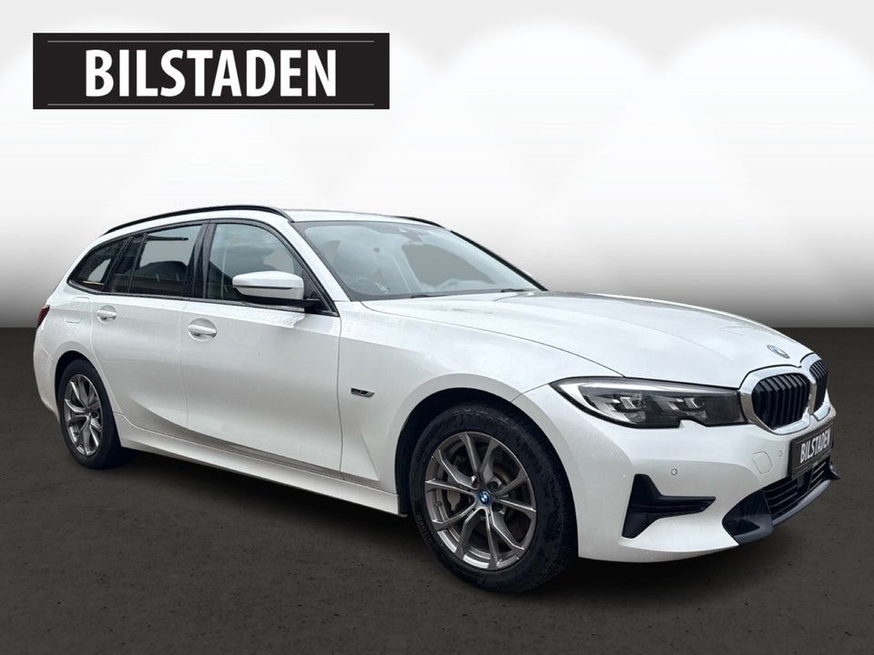 BMW 330e 2,0 Touring Sport Line aut. 5d