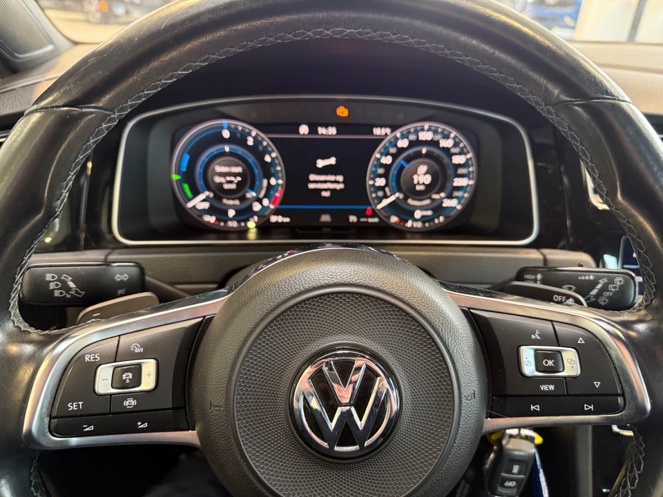 VW Golf VII 1,4 GTE DSG 5d