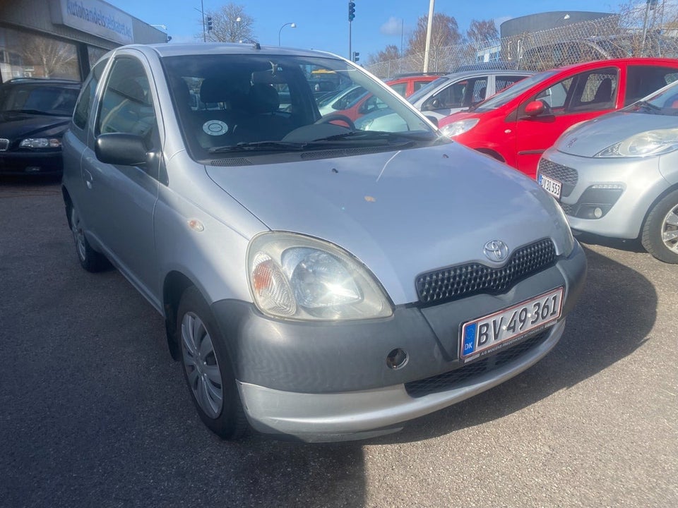 Toyota Yaris 1,0 Luna 3d