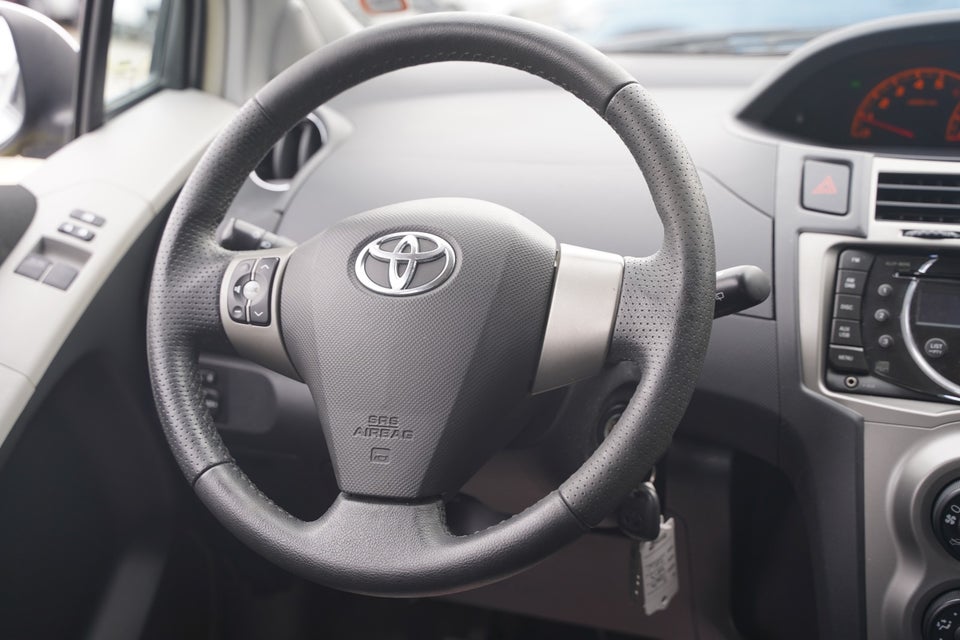 Toyota Yaris 1,4 D-4D T2 5d
