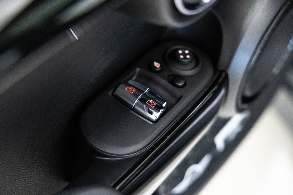 MINI Cooper SE Edition Premium Plus 3d