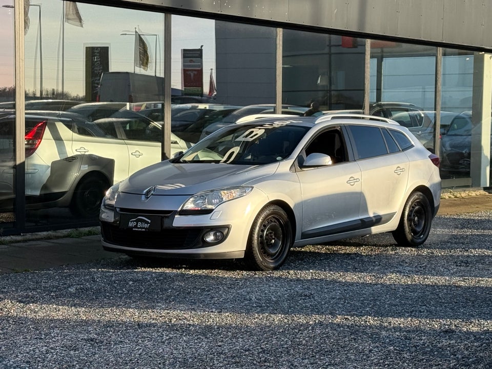 Renault Megane III 1,5 dCi 110 Expression aut. 5d