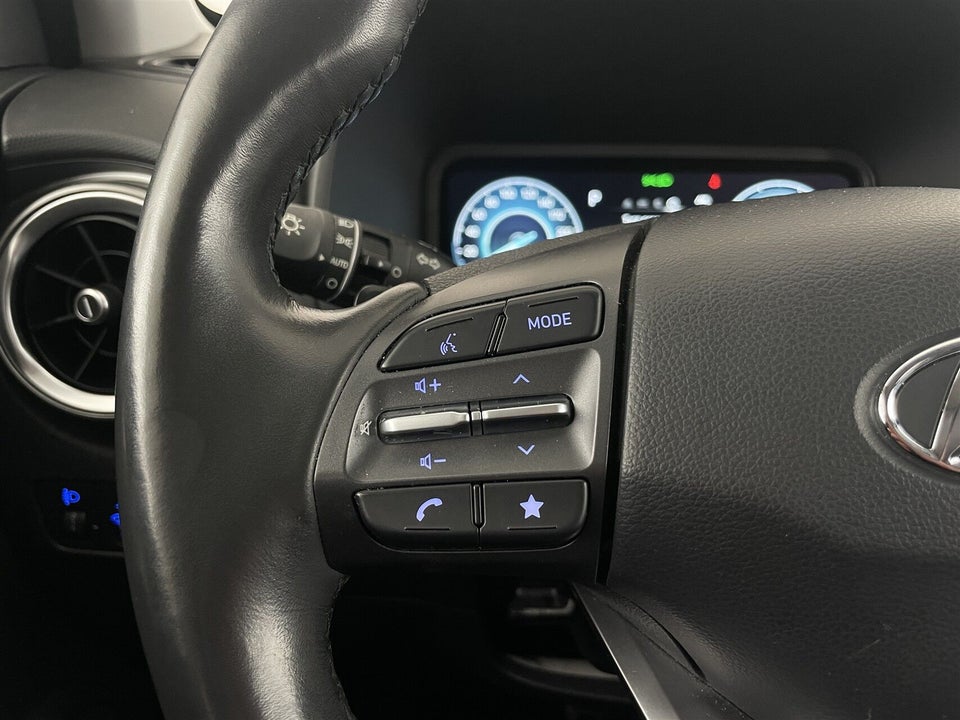 Hyundai Kona 64 EV Essential 5d