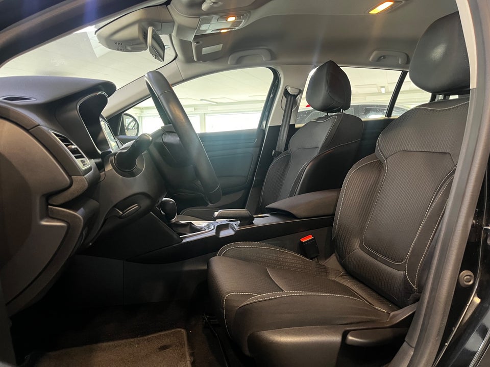 Renault Megane IV 1,5 dCi 110 Zen Sport Tourer EDC 5d