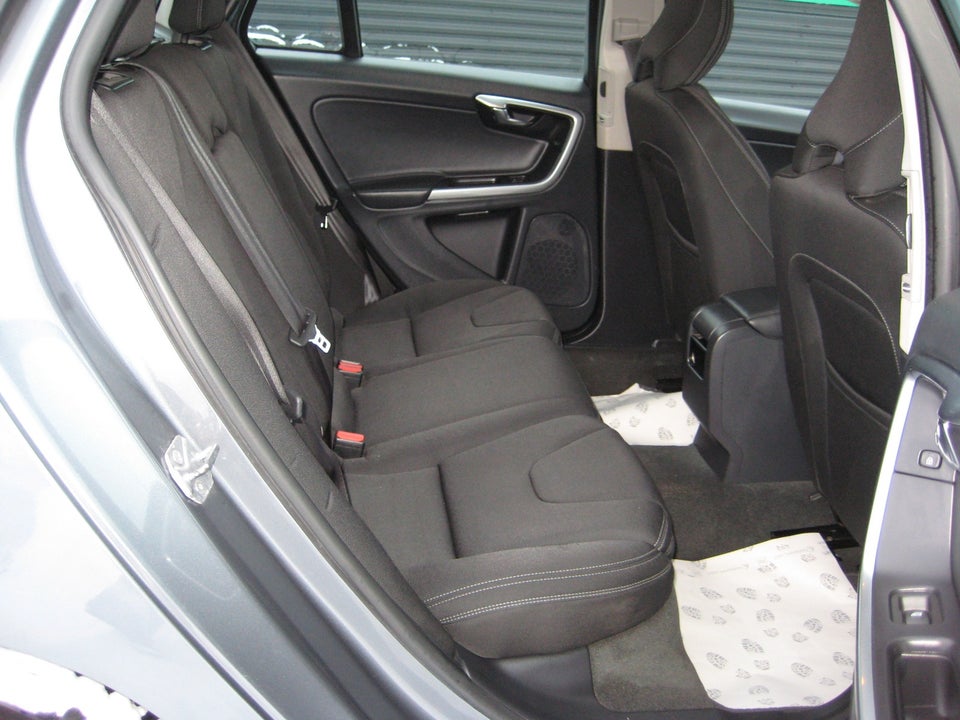 Volvo V60 2,0 D2 120 Kinetic aut. 5d