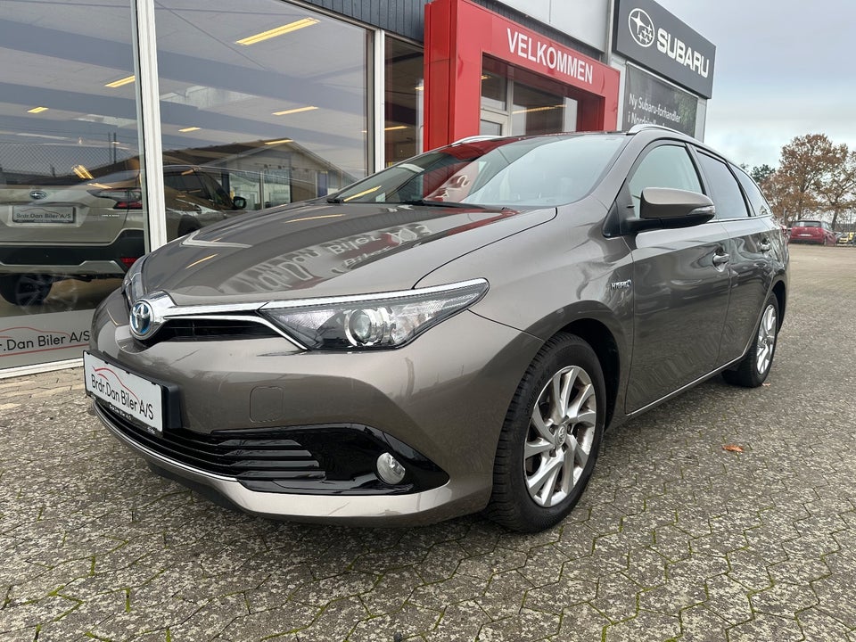 Toyota Auris 1,8 Hybrid H2 Touring Sports CVT 5d