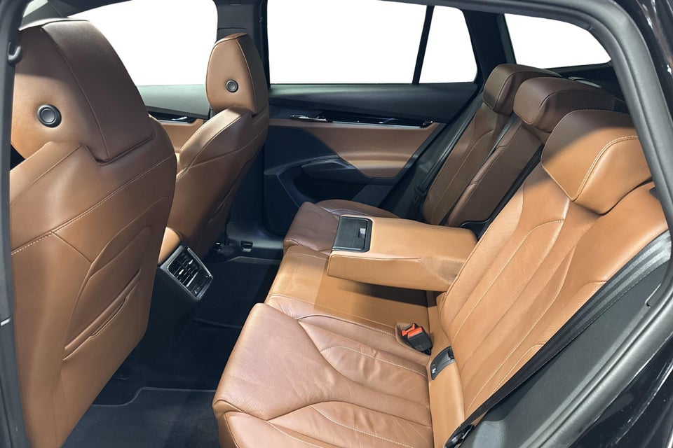 Skoda Enyaq 80 iV Founders Edition 5d