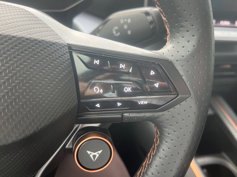 Cupra Born 59 e-Boost 5d