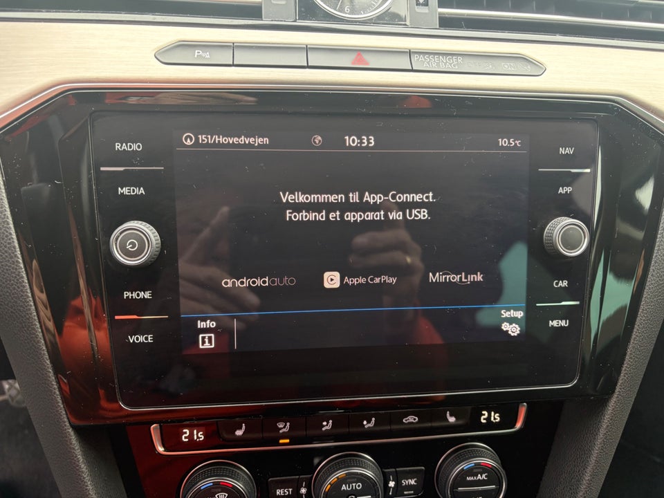 VW Passat 1,8 TSi 180 High+ Variant DSG 5d